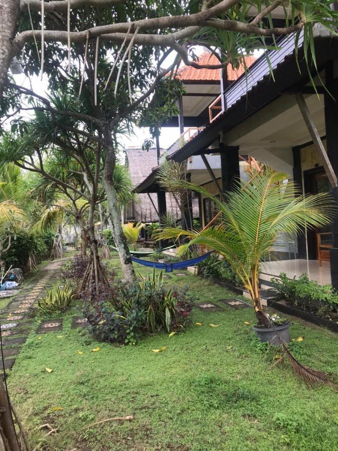 A_One House Hotel Nusa Lembongan  Exterior photo